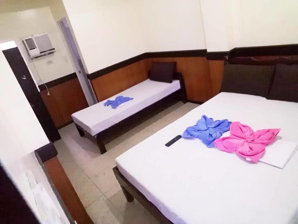 Хостел Travellers Pad Boracay Balabag  Екстер'єр фото