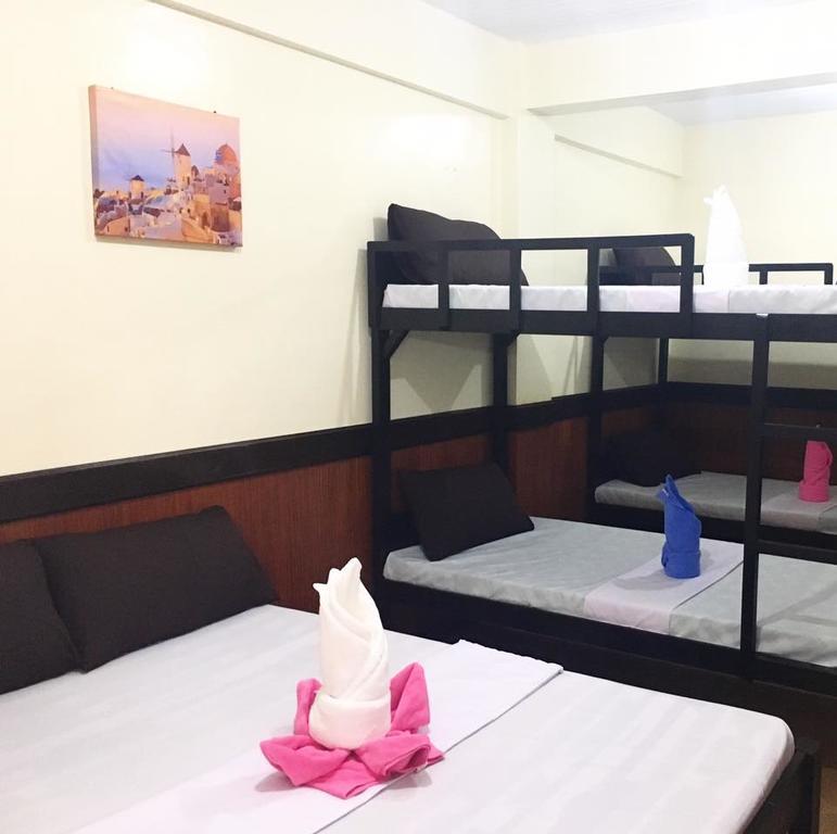 Хостел Travellers Pad Boracay Balabag  Екстер'єр фото
