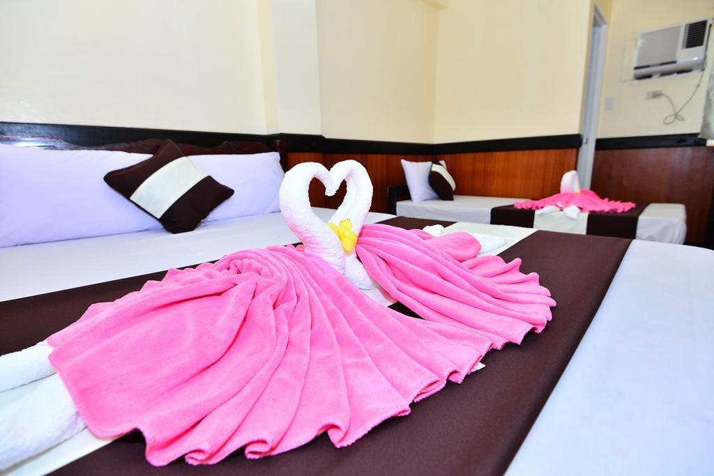 Хостел Travellers Pad Boracay Balabag  Екстер'єр фото