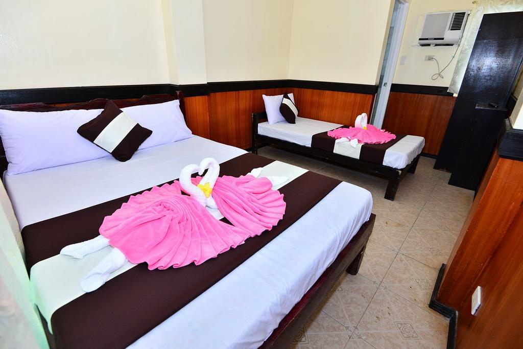 Хостел Travellers Pad Boracay Balabag  Екстер'єр фото