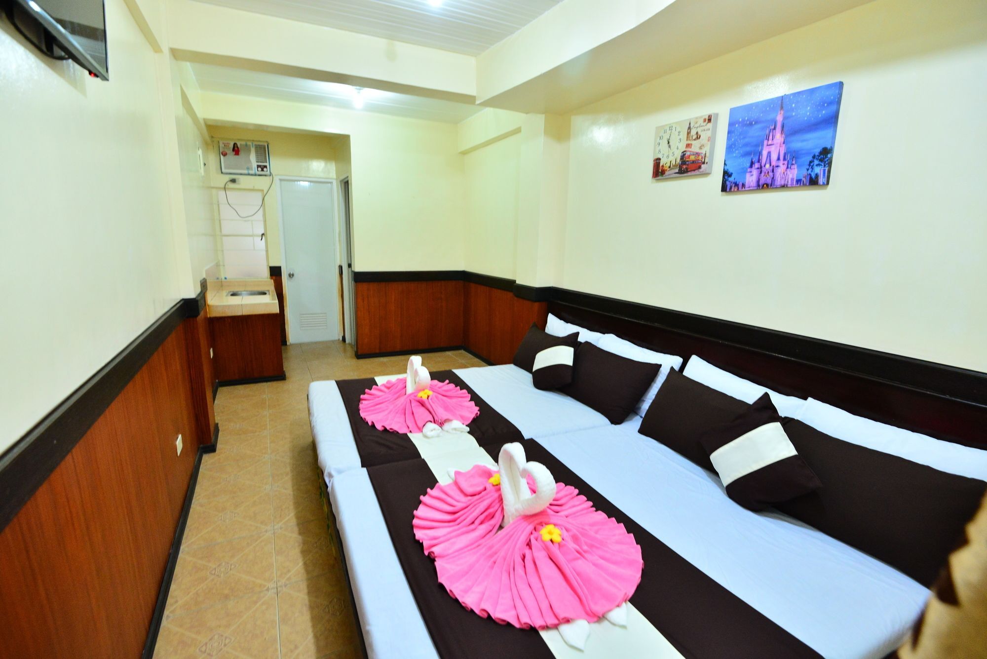 Хостел Travellers Pad Boracay Balabag  Екстер'єр фото
