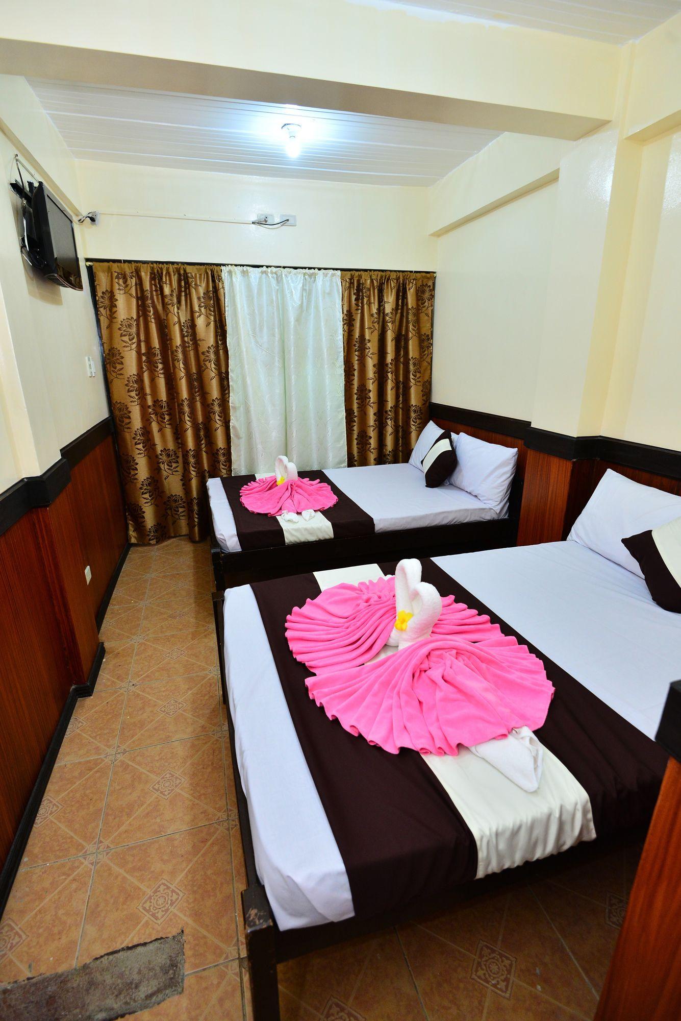 Хостел Travellers Pad Boracay Balabag  Екстер'єр фото