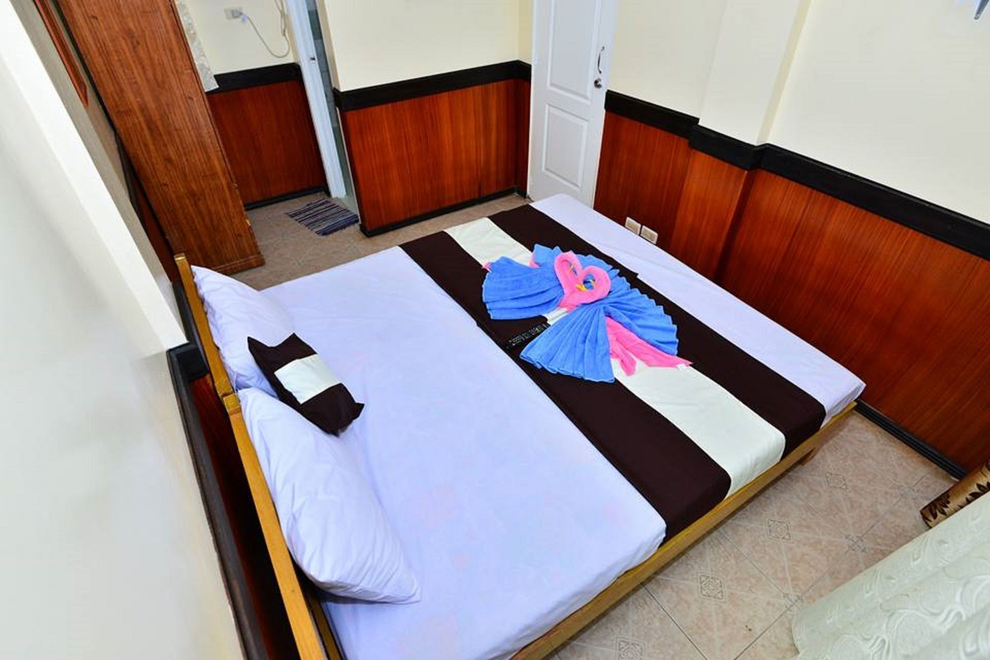 Хостел Travellers Pad Boracay Balabag  Екстер'єр фото
