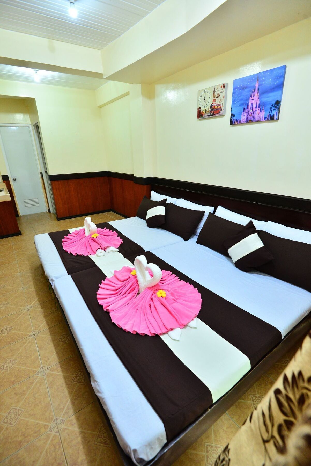 Хостел Travellers Pad Boracay Balabag  Екстер'єр фото